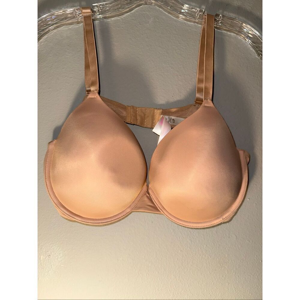 PINK wear everywhere t-shirt lightly nude bra size 40C